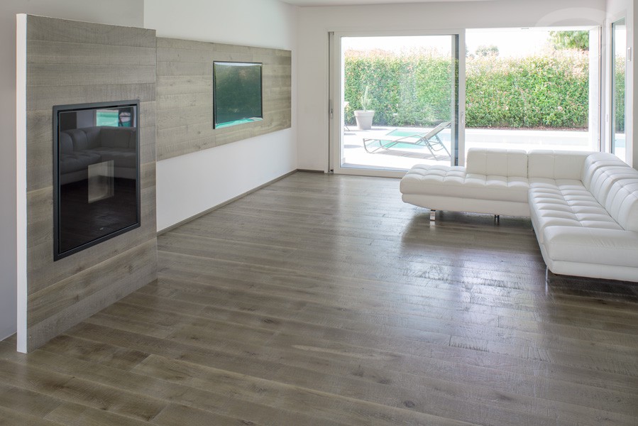 Hardwood Layers Covering And Wooden Floors Cadorin Coverings Contorta Quercus Old Rural Saw Cutting