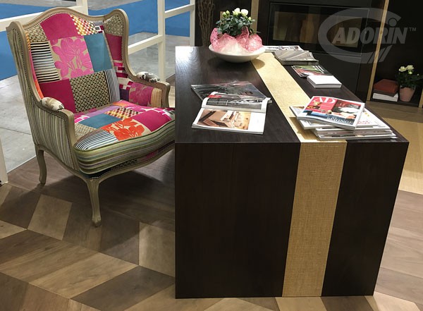 Brown desk with Cortec oak inserts - with Patchwork armchair (Gobbo Salotti)