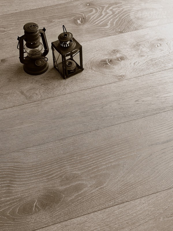 Contorta Quercus - Lime effect working - Antiqued Marble varnished