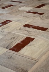 Old Walnut and Lustri Veneziani - Old Walnut module flooring matched with MATT and GLOSS LUSTRI VENEZIANI flooring tiles