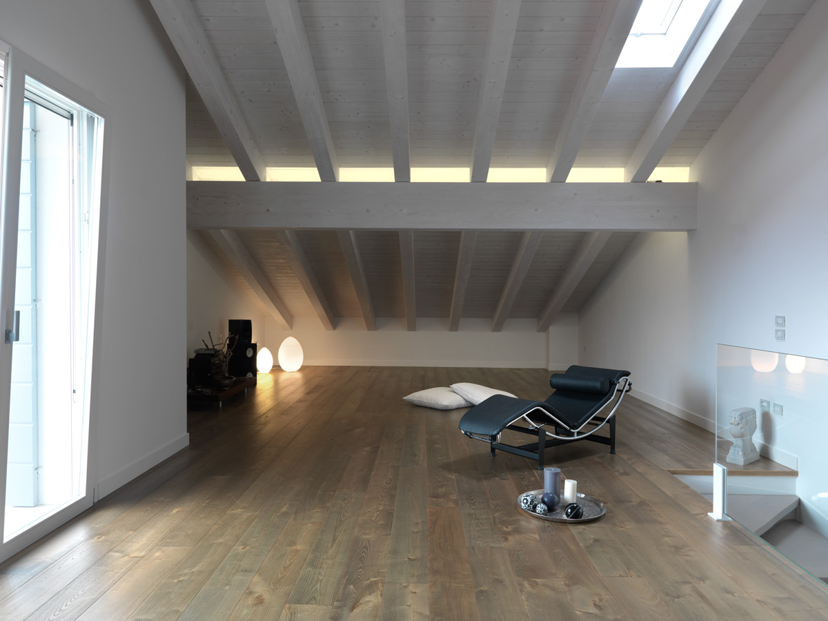 Weathered Chestnut - Brushed