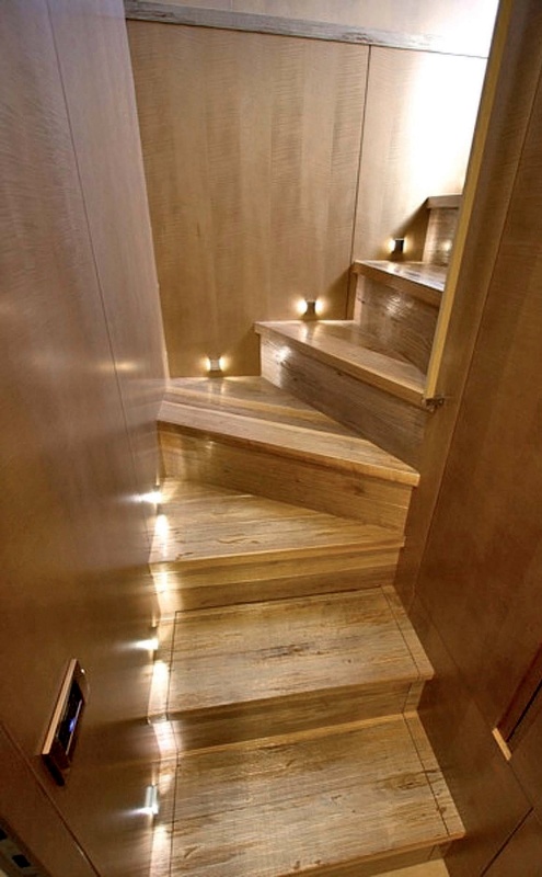Stair coverings - Waven Walnut