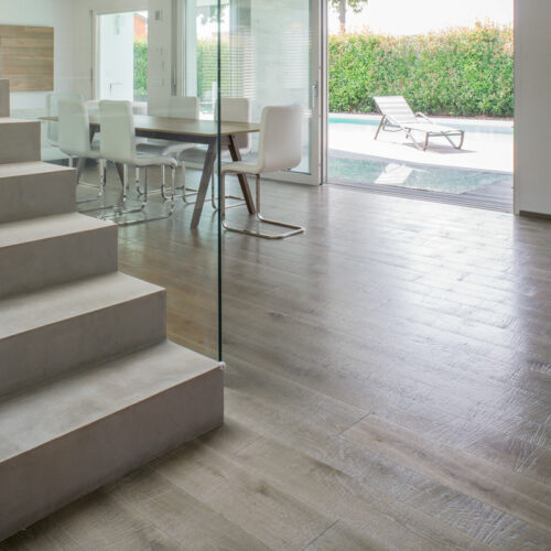 Contorta Quercus - Old Rural