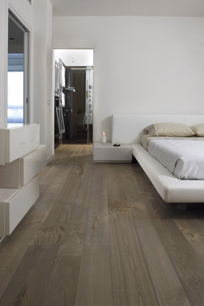 Weathered Chestnut - Brushed