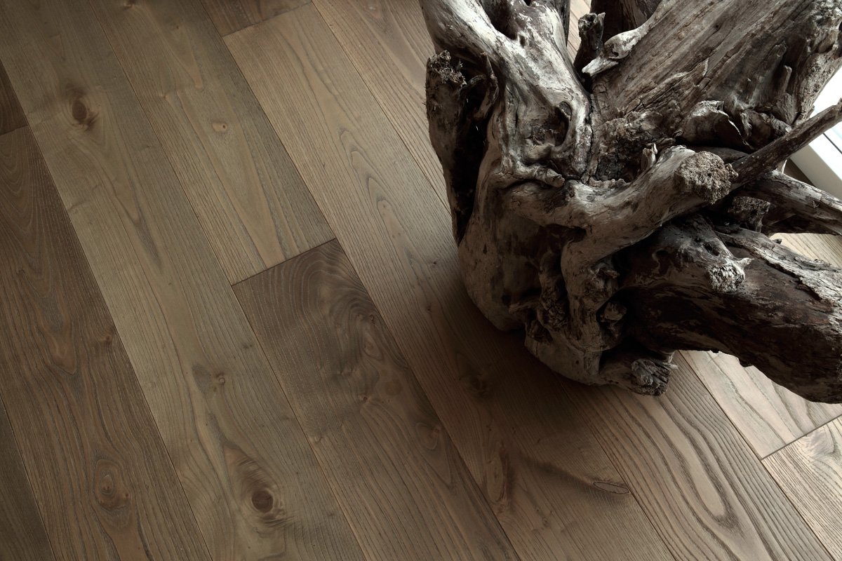 Weathered Chestnut - Brushed