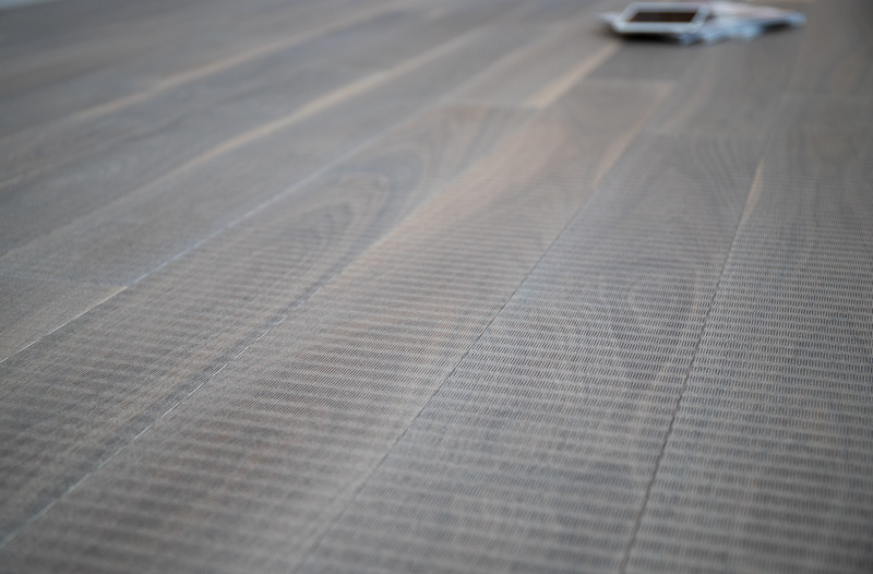 Tatami Walnut with White Gold Dust