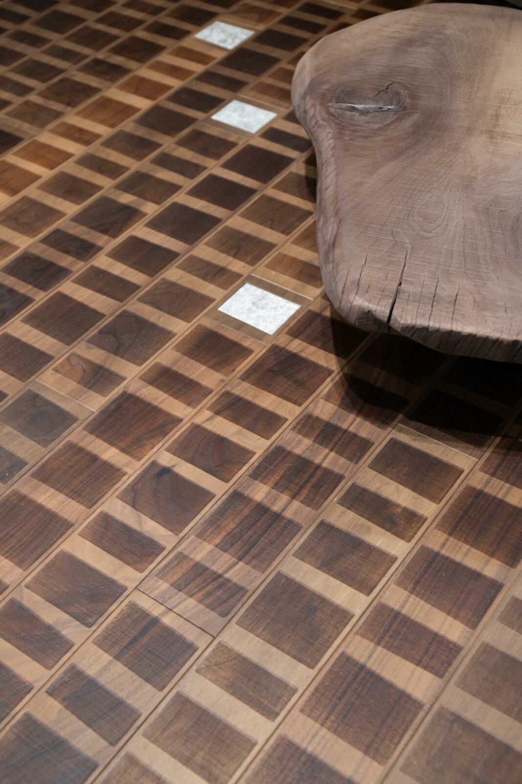 Palladium – Flaxseed finish